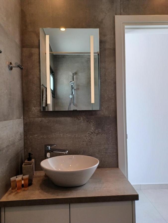 Terrazza Suites パ フォス エクステリア 写真