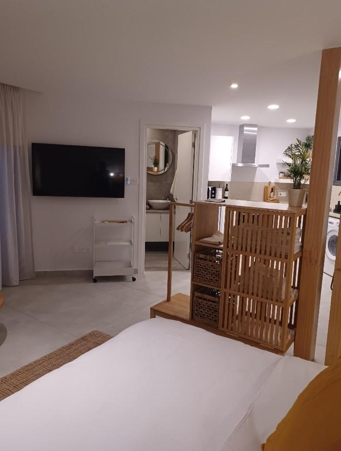 Terrazza Suites パ フォス エクステリア 写真