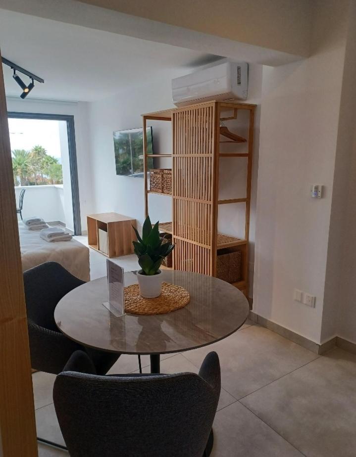 Terrazza Suites パ フォス エクステリア 写真