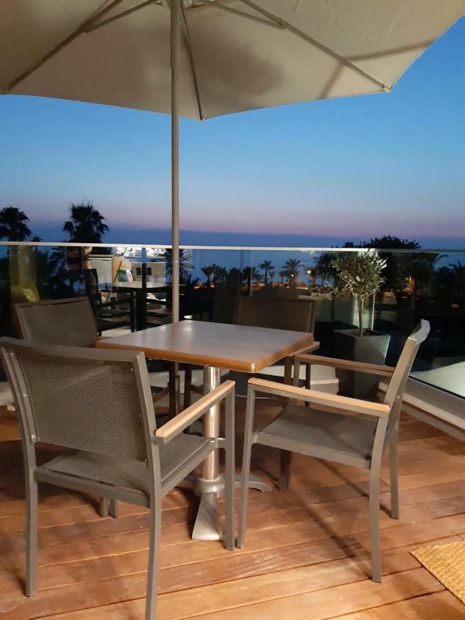 Terrazza Suites パ フォス エクステリア 写真